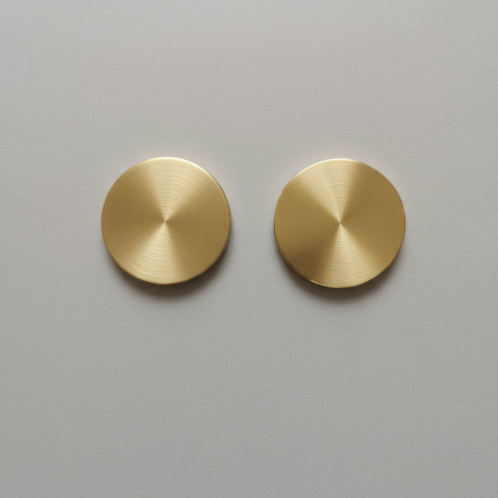 Personalized Golf Ball Markers/Nearest the Pin 32mm Brass Coin Any Text Image