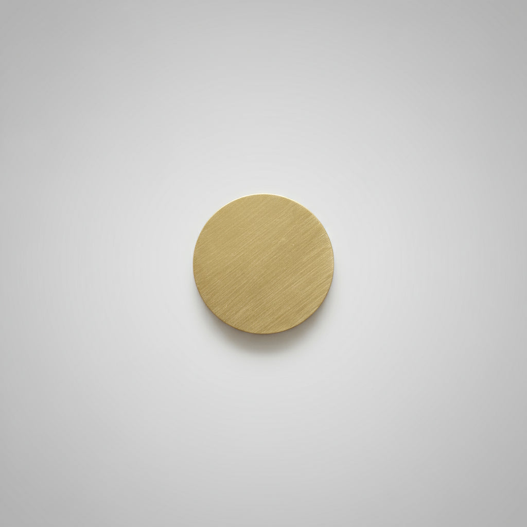 Personalized Golf Ball Markers/Nearest the Pin 32mm Brass Coin Any Text Image